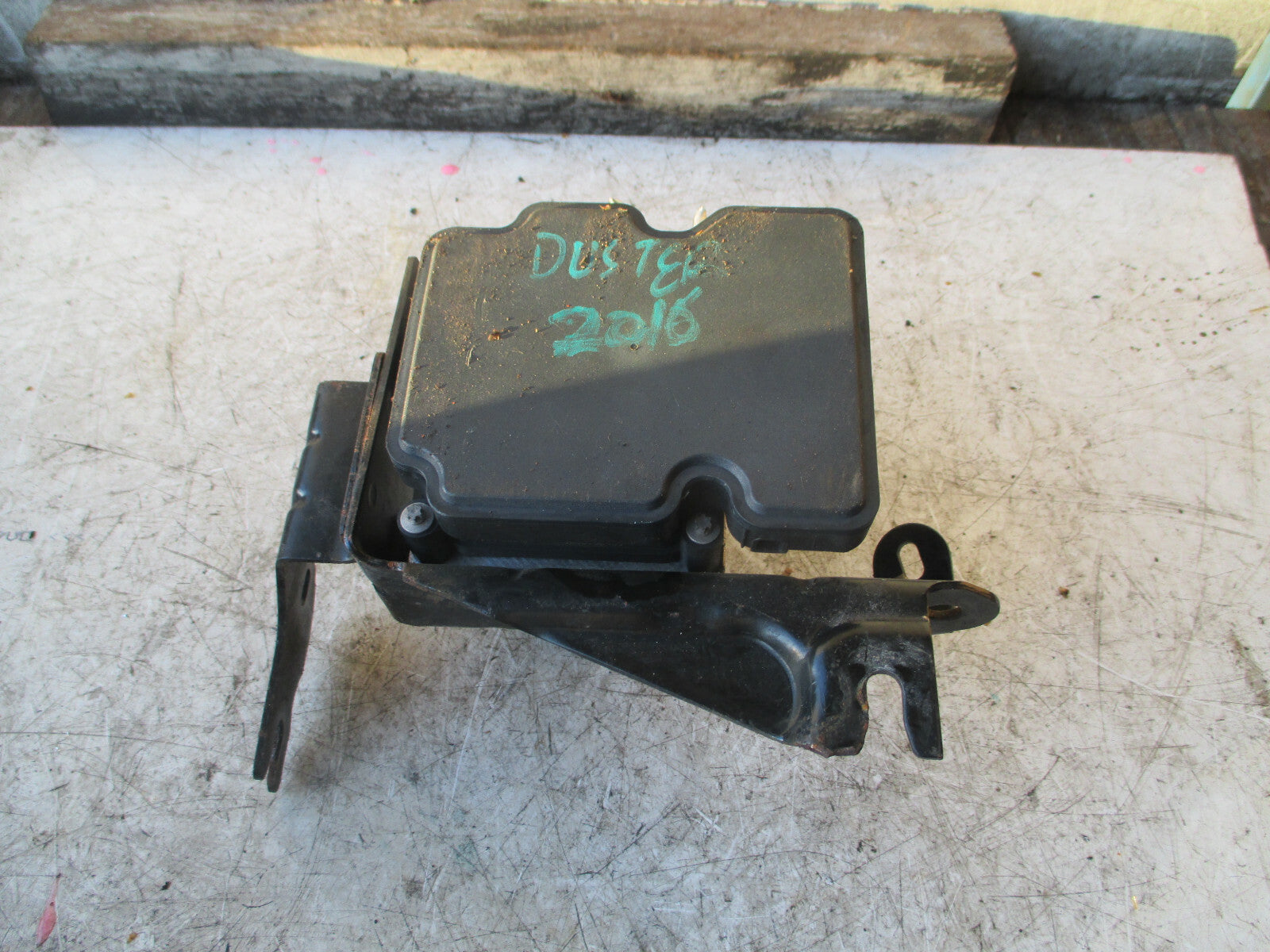 DACIA DUSTER 2016 1.5 DIESEL ABS PUMP & MODULATOR 476607477R