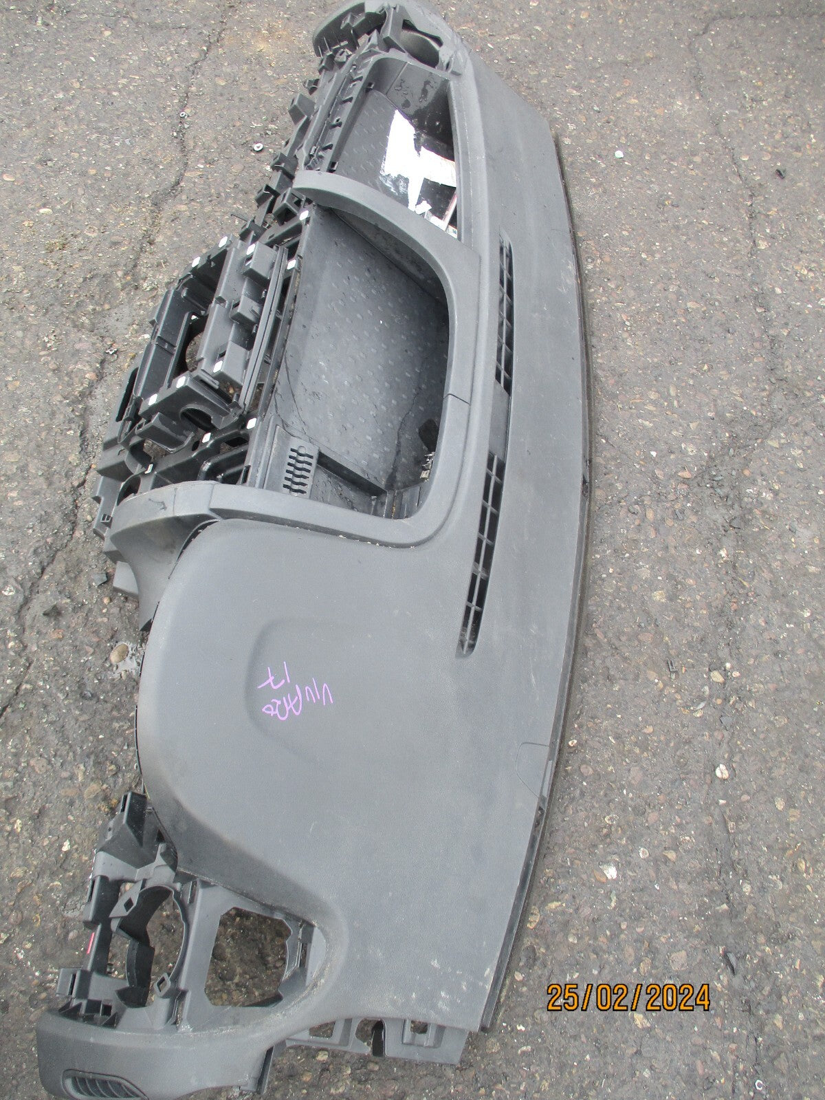 VAUXHALL VIVARO MK2 2017 FRONT INTERIOR BARE DAHBOARD PLASTIC PANEL