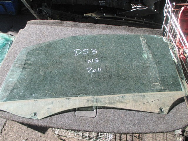 2011 CITROEN DS3 NSF PASSENGER SIDE WINDOW GLASS