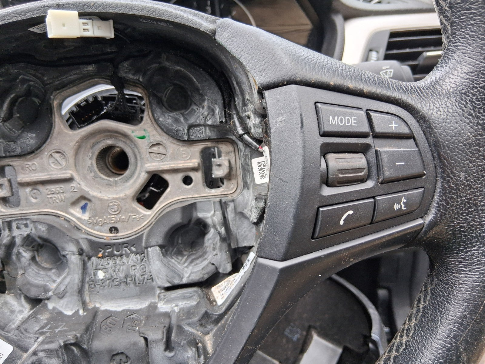 2015 BMW 3 SERIES F30 ESTATE MULTIFUNCTIONAL STEERING WHEEL 62558150E