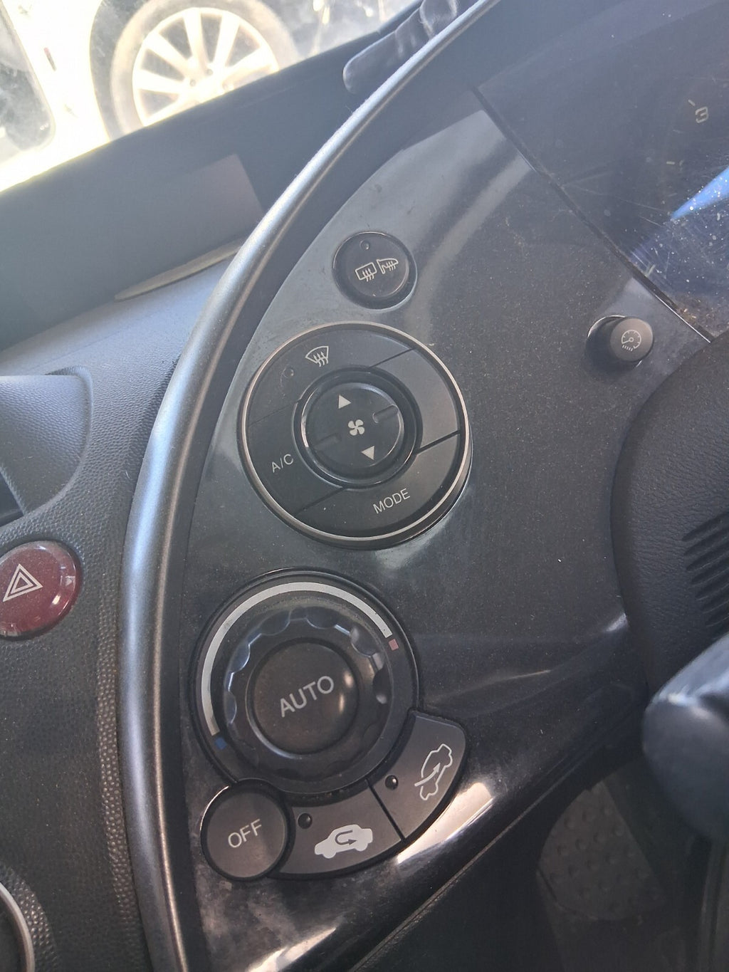 2007 HONDA CIVIC MK8 SPEEDO SURROUND TRIM PANEL COMPLETE WITH AC HEATER SWITCHES