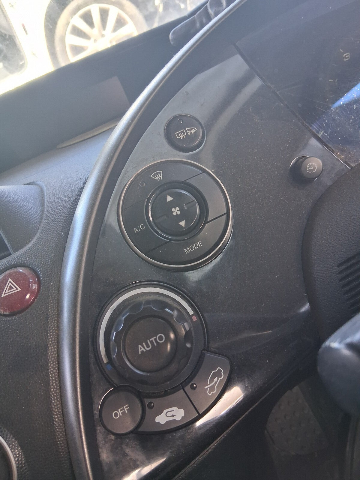 2007 HONDA CIVIC MK8 SPEEDO SURROUND TRIM PANEL COMPLETE WITH AC HEATER SWITCHES