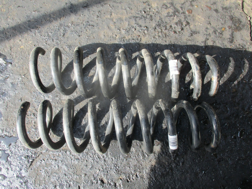 BMW 1 SERIES F20 F21 PAIR REAR SUSPENSION COIL SPRINGS