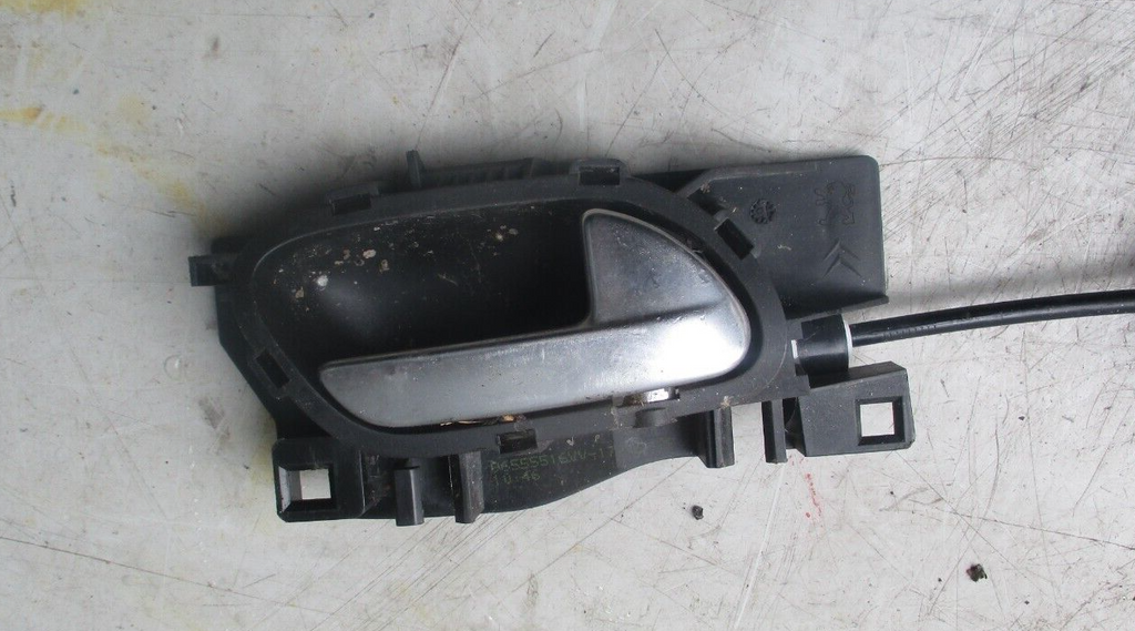 2013 PEUGEOT 208 OSR DRIVER SIDE REAR DOOR LOCK CATCH WITH HANDLE 9812501380