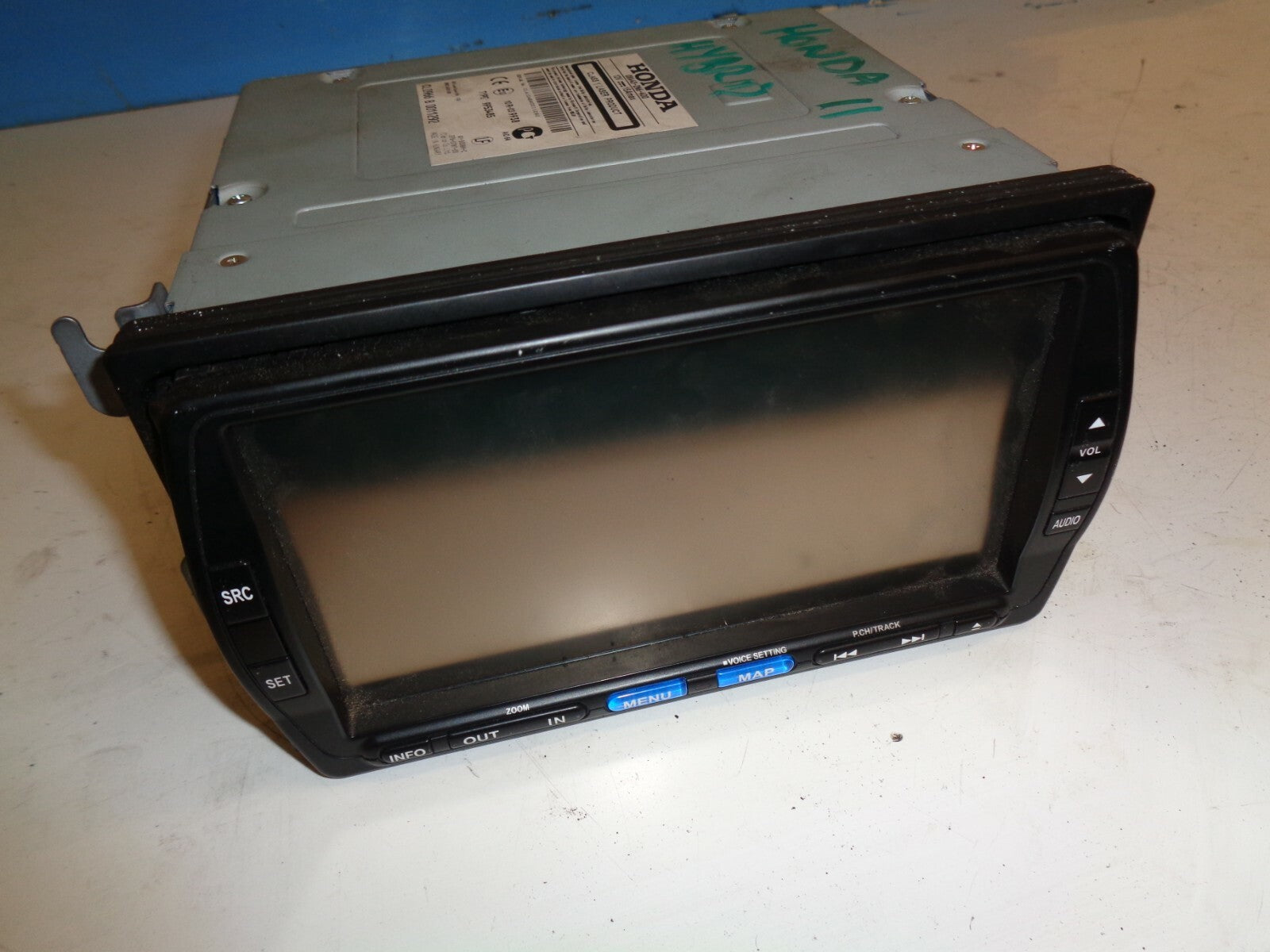 HONDA INSIGHT HYBRID MK2 2011 STEREO RADIO CD PLAYER HEAD UNIT 08A402N6400