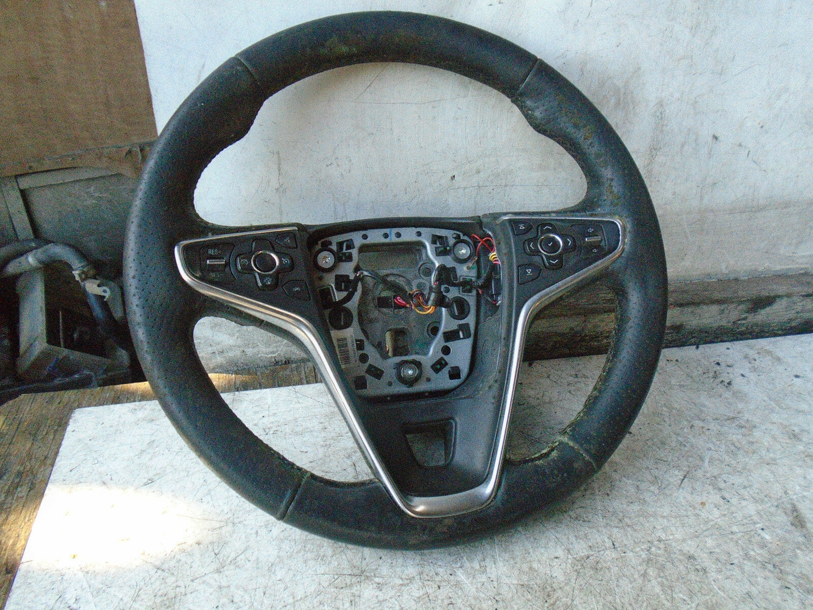 VAUXHALL INSIGNIA A 2014 3 SPOKE MULTIFUNCTION STEERING WHEEL 23191532