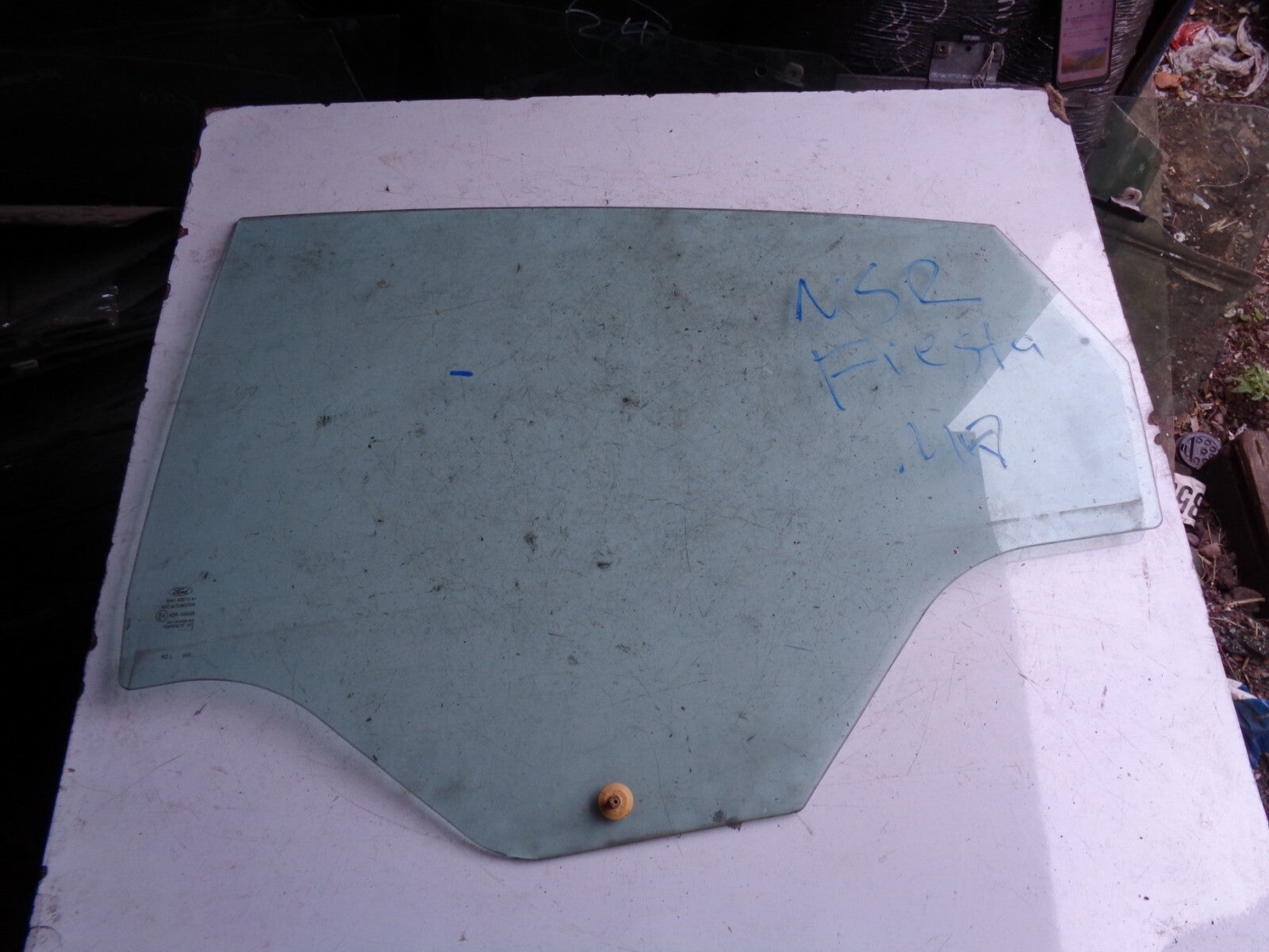 FORD FIESTA MK7 NSR PASSENGER SIDE REAR DOOR WINDOW GLASS