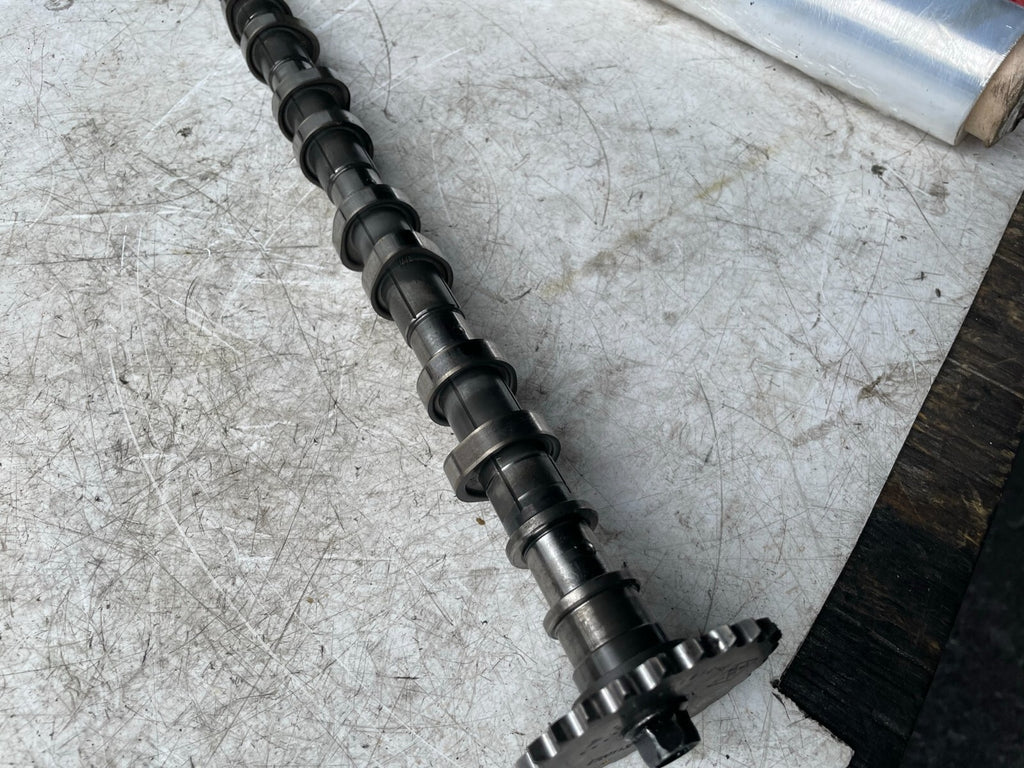 2015 HYUNDAI I40 1.7 DIESEL D4FD H ENGINE INTAKE VALVE CAMSHAFT CAM SHAFT