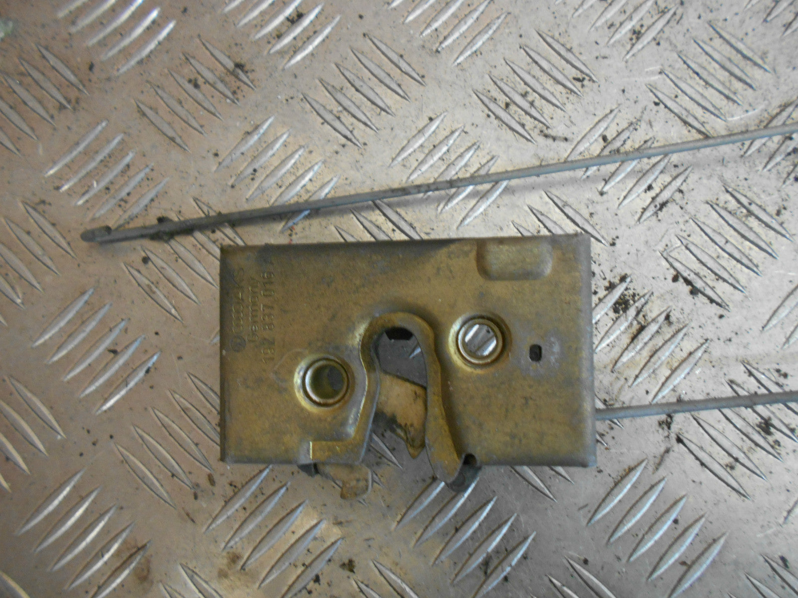 VOLKSWAGEN VW SCIROCCO MK2 1987 OS NS DRIVER PASSENGER SIDE DOOR CATCH LOCKS