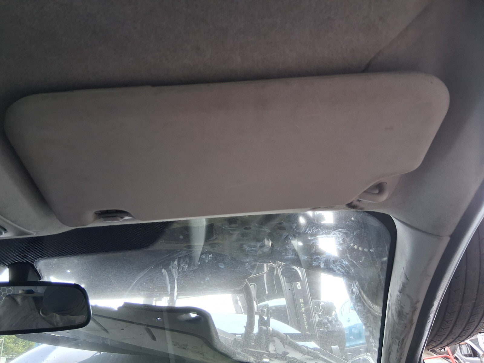 2010 FORD FIESTA MK7 OSF DRIVER SIDE FRONT RIGHT SUN VISOR SHADE