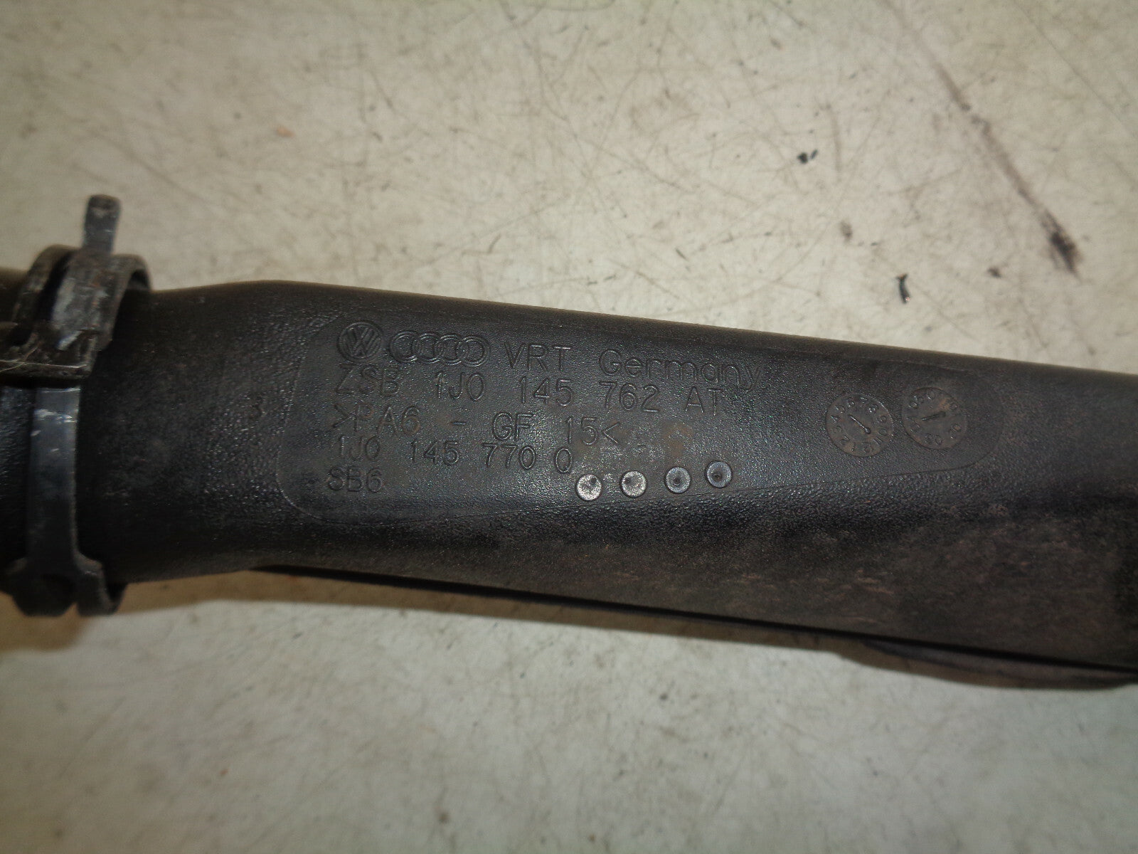 VW VOLKSWAGEN GOLF MK4 TURBO INTAKE PIPE AIR HOSE 1J0145762