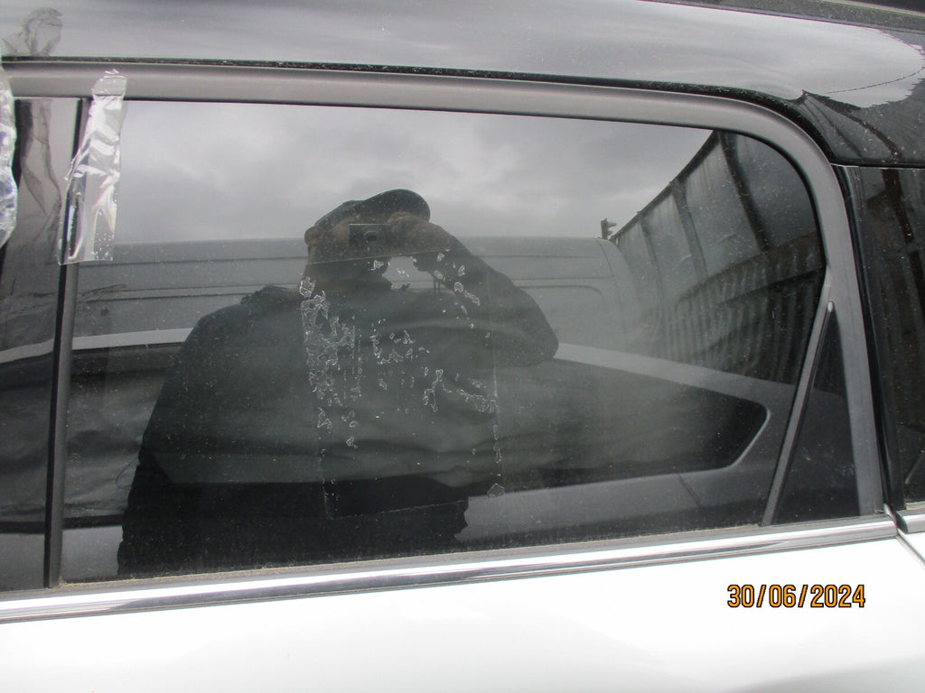 BMW MINI COUNTRYMAN F60 2021 NSR PASSENGER SIDE REAR WINDOW GLASS