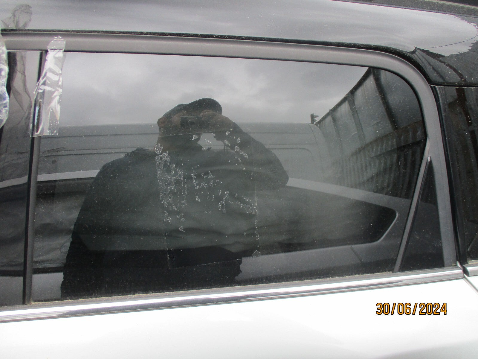 BMW MINI COUNTRYMAN F60 2021 NSR PASSENGER SIDE REAR WINDOW GLASS