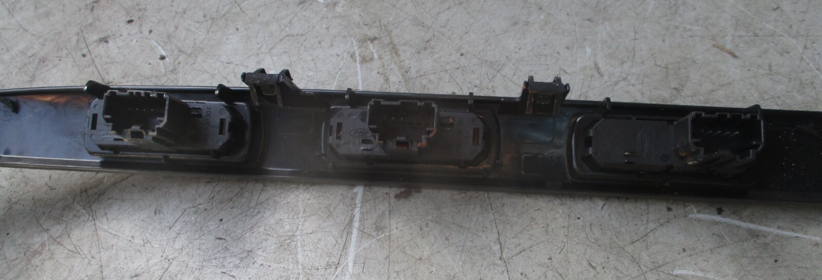 2011 FORD SMAX DASHBOARD CENTRE TITANIUM TRIM PANEL WITH HAZARD SWITCH 7M21/6M21
