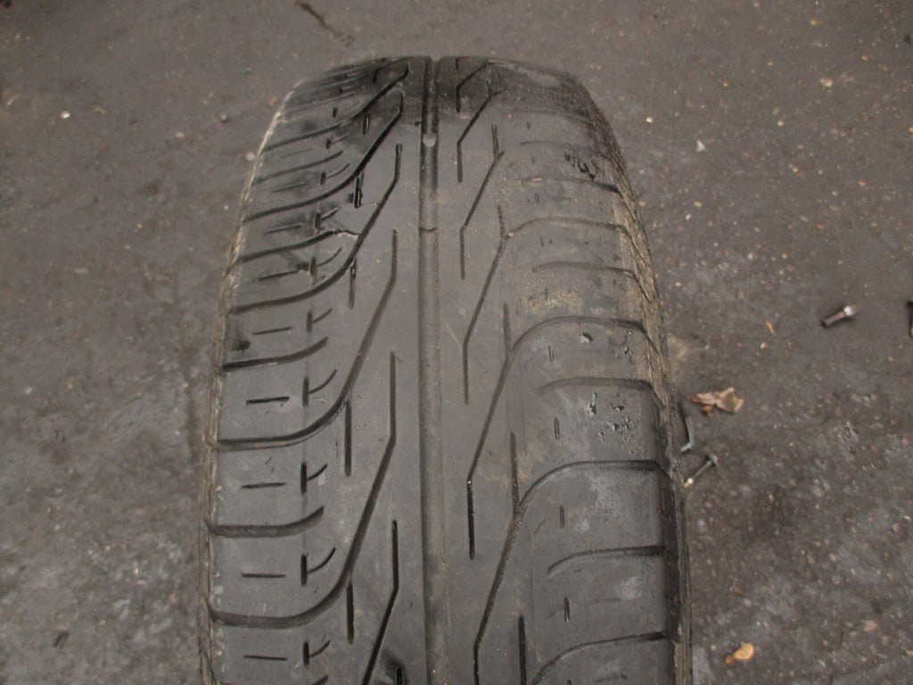2001 VOLKSWAGEN GOLF MK4 15 INCH STEEL WHEEL WITH TYRE 195/65R15