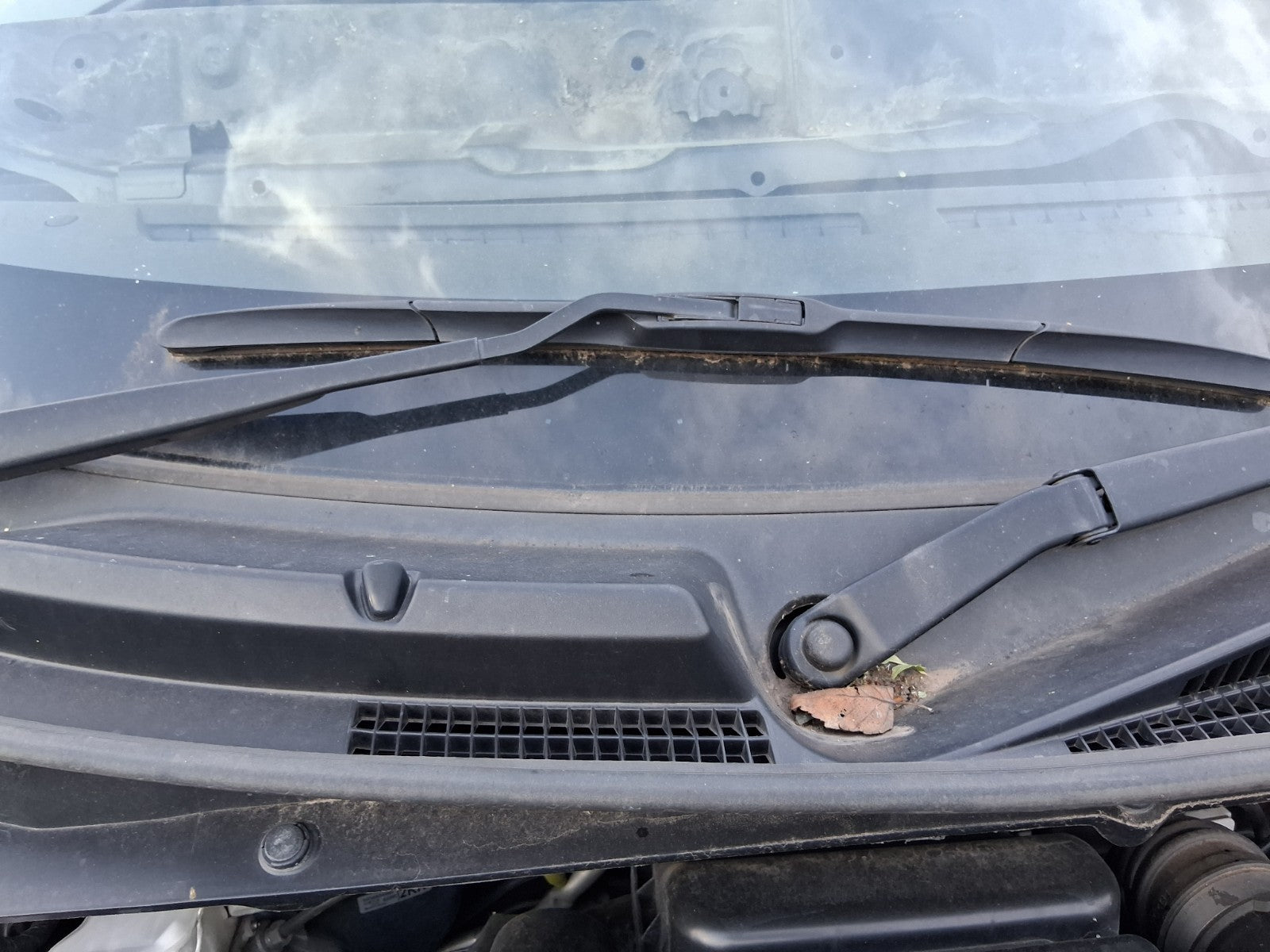 2021 SUZUKI SWIFT A2L MK4 FRONT WINDSCREEN WIPER MOTOR & LINKAGE WITHOUT ARMS