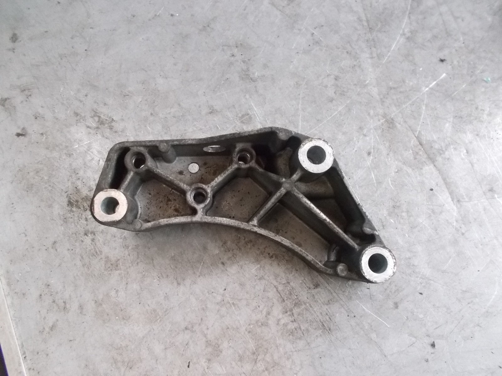 SEAT LEON MK2 ENGINE SUPPORT MOUNT 1K0199117