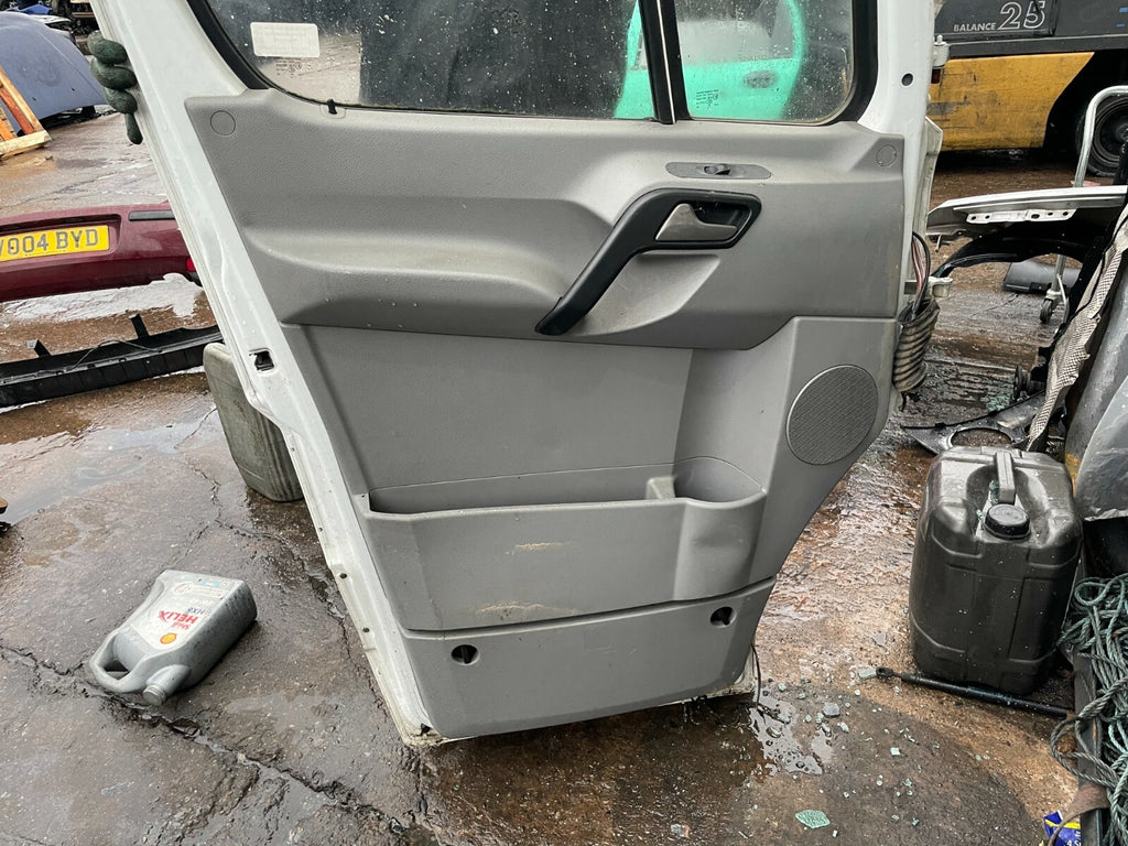 MERCEDES SPRINTER W906 2010 MK2 NSF PASSENGER SIDE FRONT DOOR WHITE