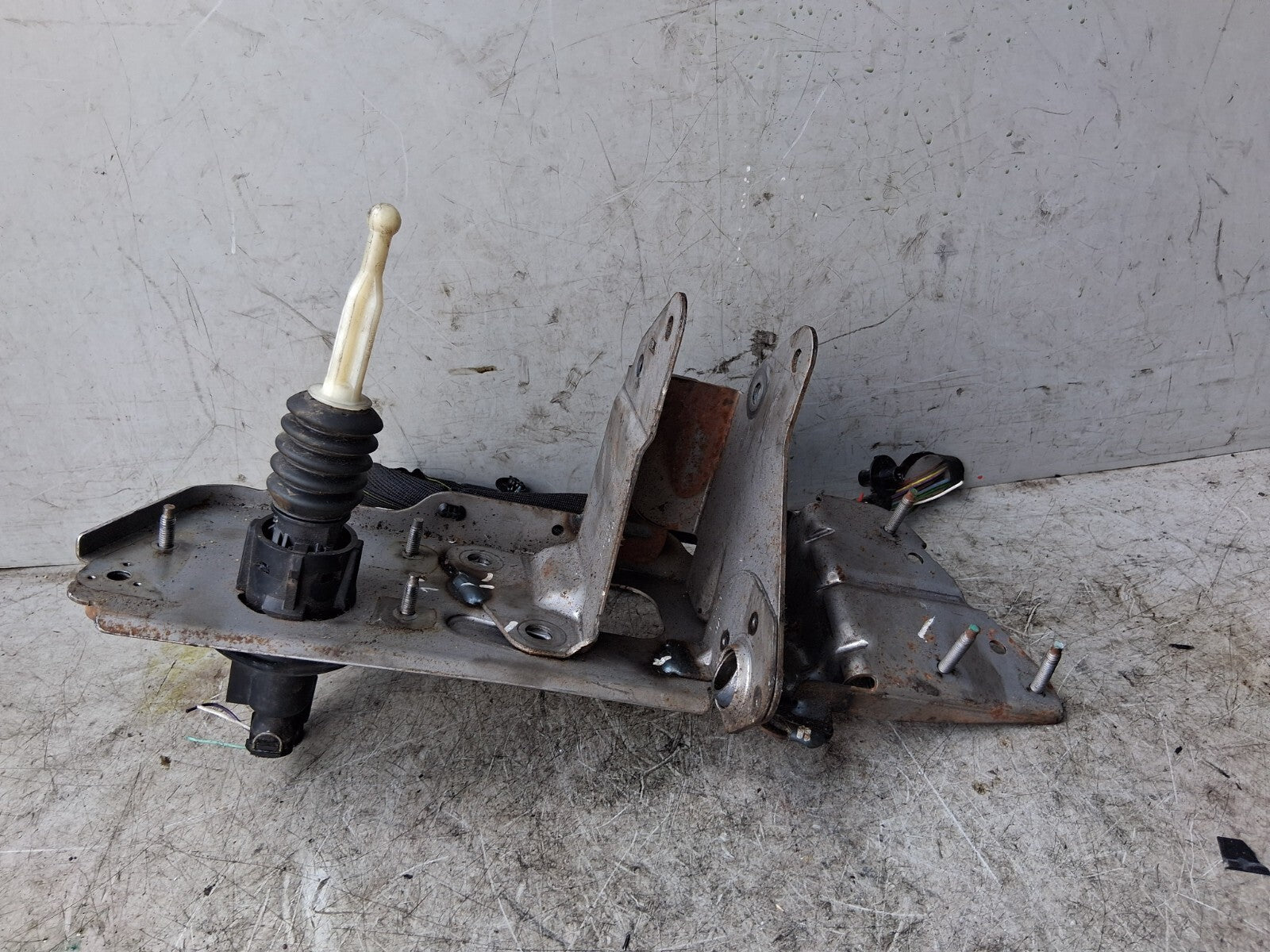 2019 PEUGEOT 308 CLUTCH MASTER CYLINDER 9809426080