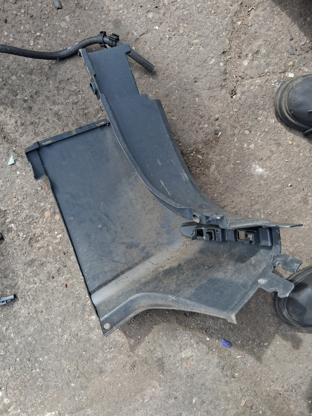 2023 MERCEDES SPRINTER W907 OSR DRIER SIDE REAR RIGHT BUMPER CORNER A9108801900