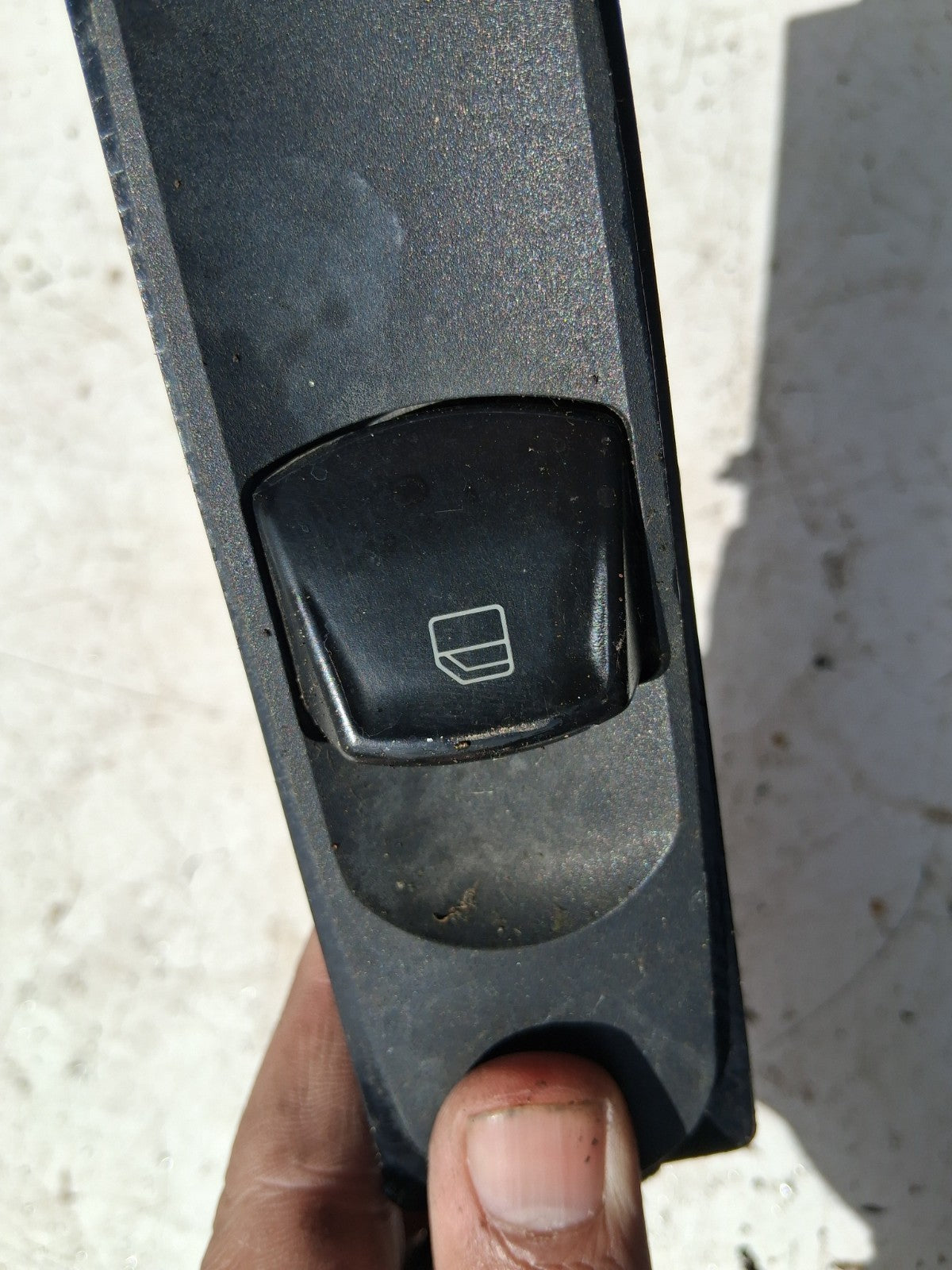 2016 MERCEDES BENZ SPRINTER W906 NSF PASSENGER SIDE WINDOW SWITCH A9065450913