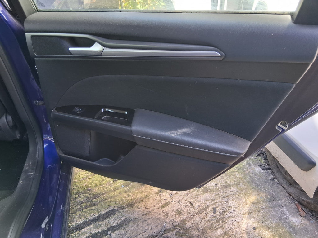 2016 FORD MONDEO MK5 HATCHBACK OSR DRIVER SIDE REAR RIGHT DOOR CARD