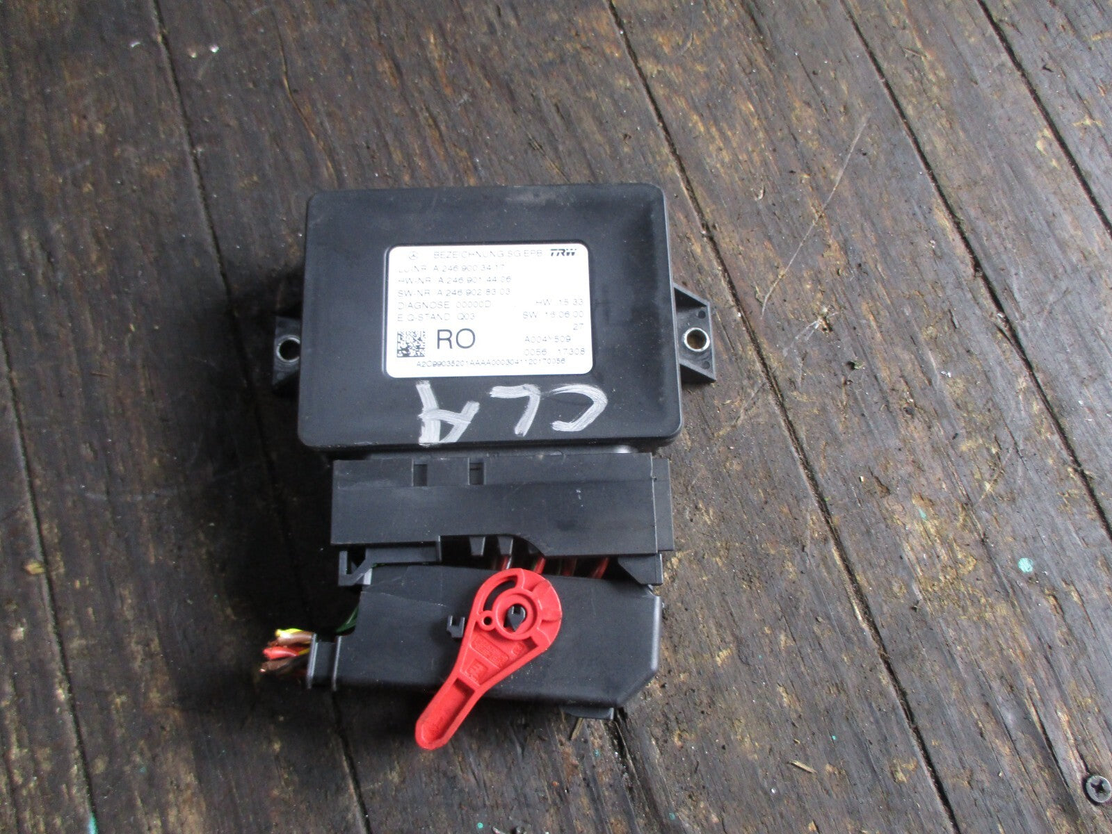 MERCEDES BENZ CLA 2017 PARKING BRAKE CONTROL MODULE A2469003417