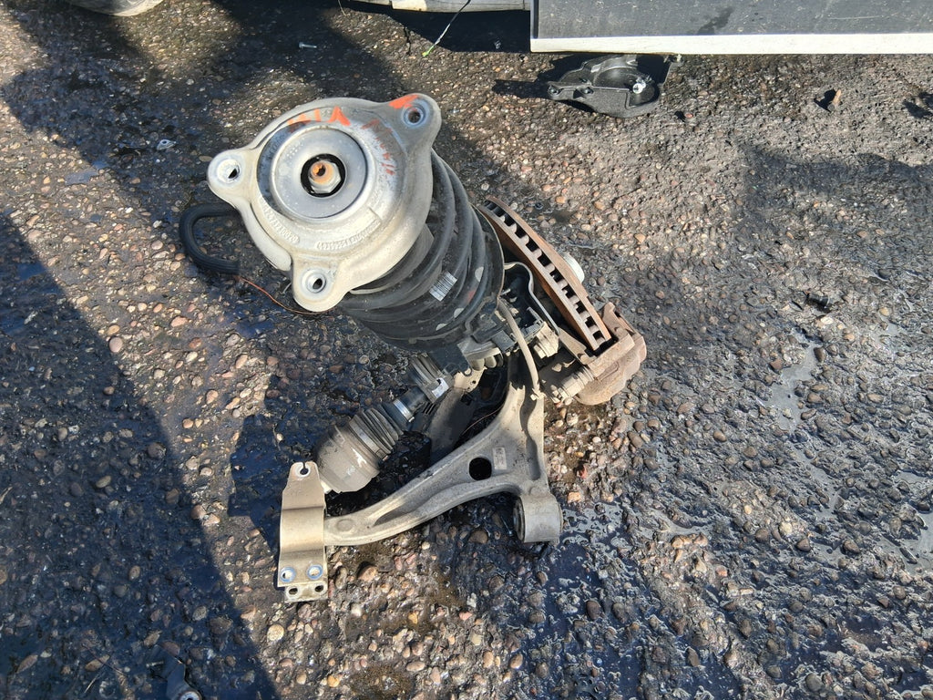 2021 MERCEDES A CLASS V177 1.3 HYBRID NSF PASSENGER FRONT HUB LEG A1773302901