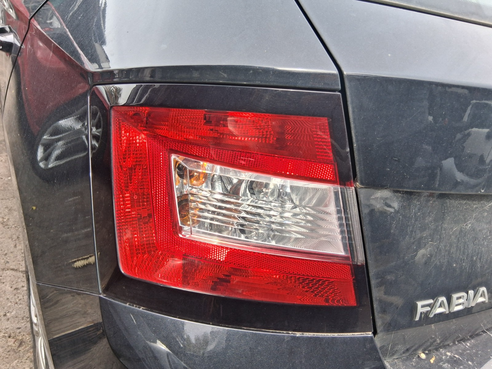 2020 SKODA FABIA MK3 NJ HATCHBACK NSR PASSENGER SIDE REAR LEFT TAIL LIGHT