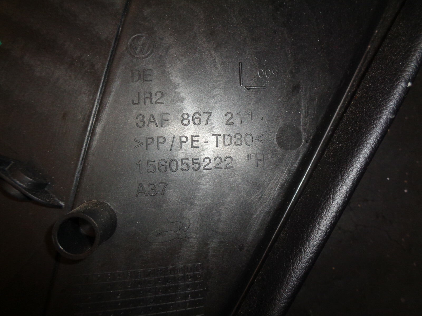 VW VOLKSWAGEN PASSAT ESTATE B7 2014 NSR PASSENGER REAR DOOR DOOR CARD 3AF867211