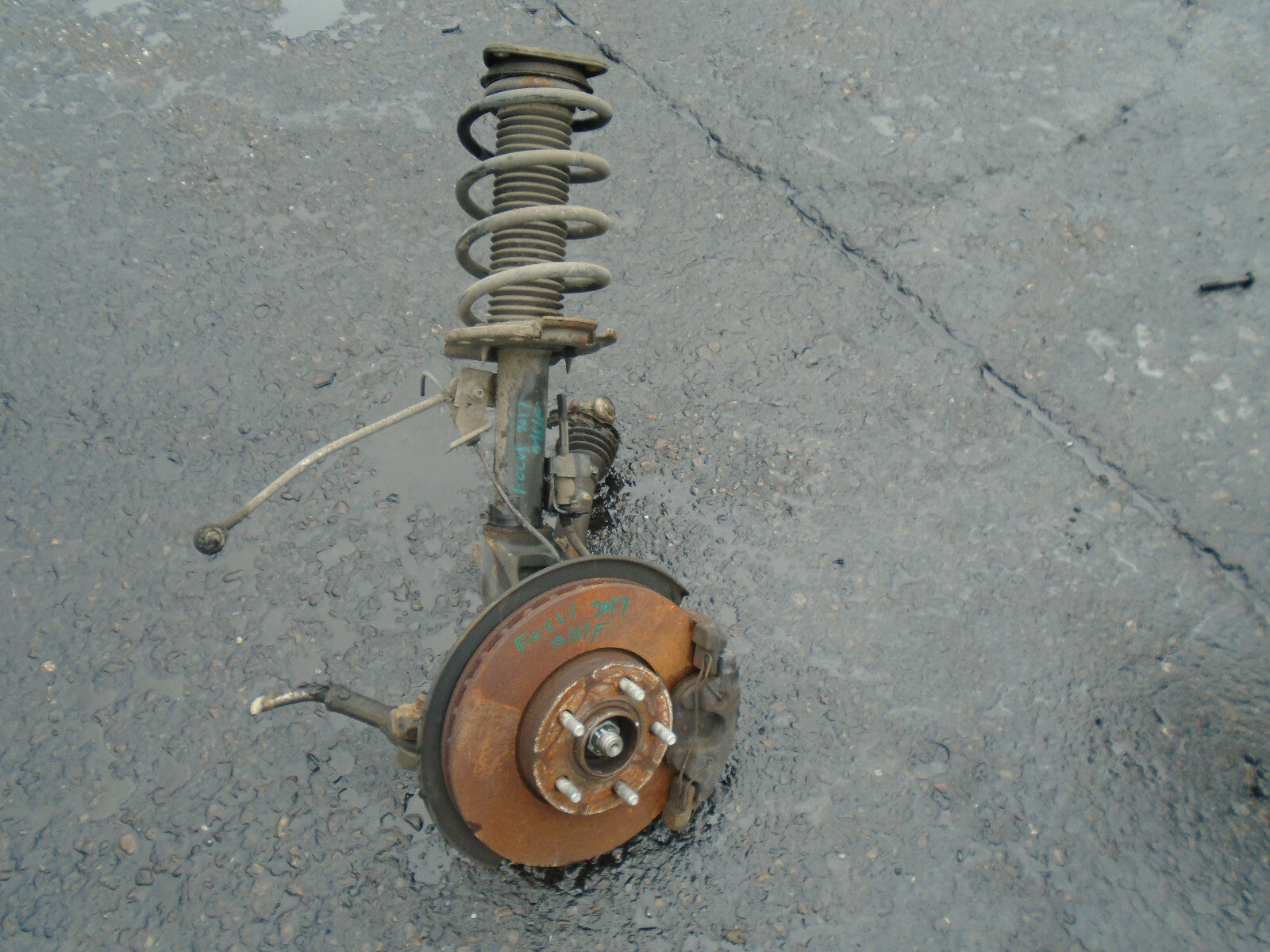 FORD FOCUS MK3 2017 1.5 DIESEL OSF DRIVER SIDE FRONT SHOCK SPRING HUB