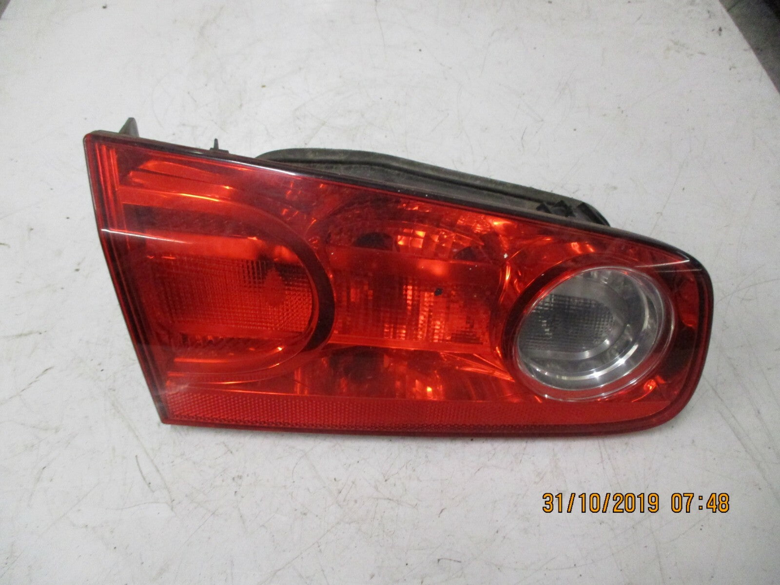 RENAULT LAGUNA HATCHBACK MK2 2007 FACELIFT NSR PASSENGER SIDE INNER REAR LIGHT