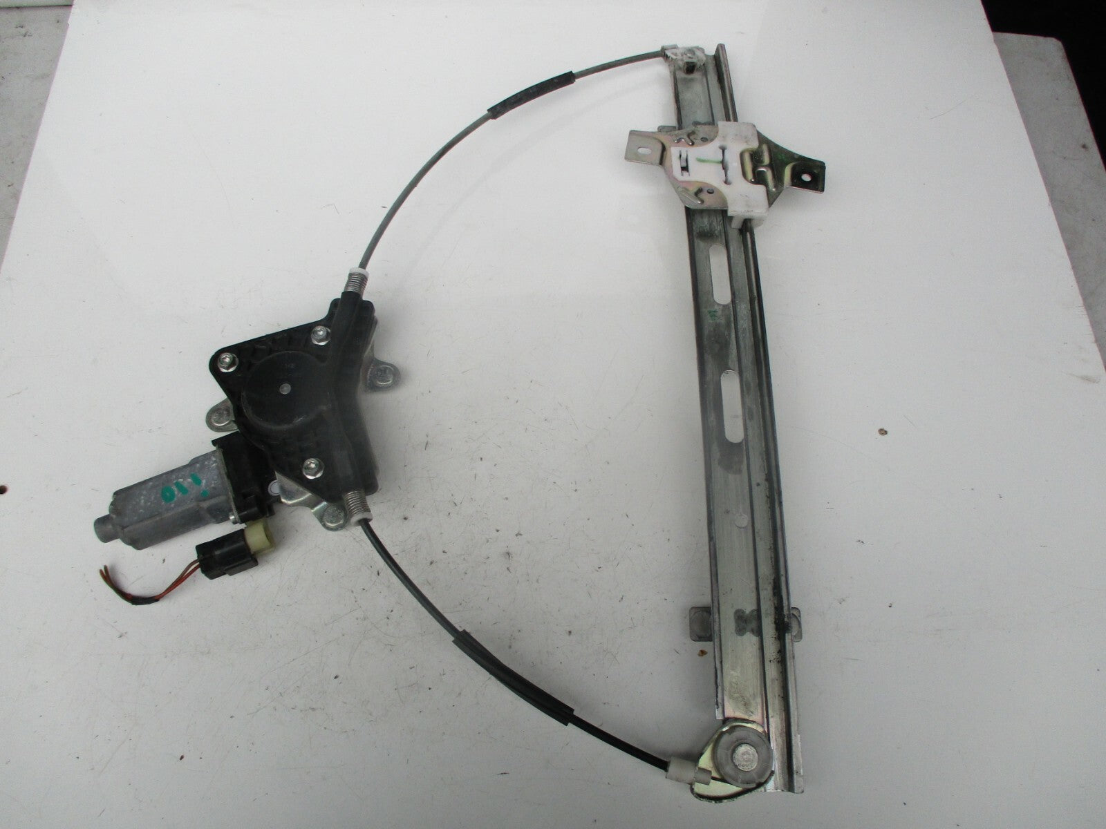 HYUNDAI I10 2009 5 DOOR OSF DRIVER SIDE FRONT WINDOW REGULATOR MOTOR ASSEMBLY