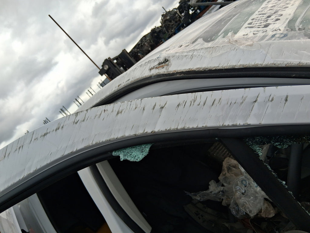 2024 TOYOTA PROACE CITY OS DRIVER SIDE FRONT BARE DOOR DAMAGED EPR ICY WHITE