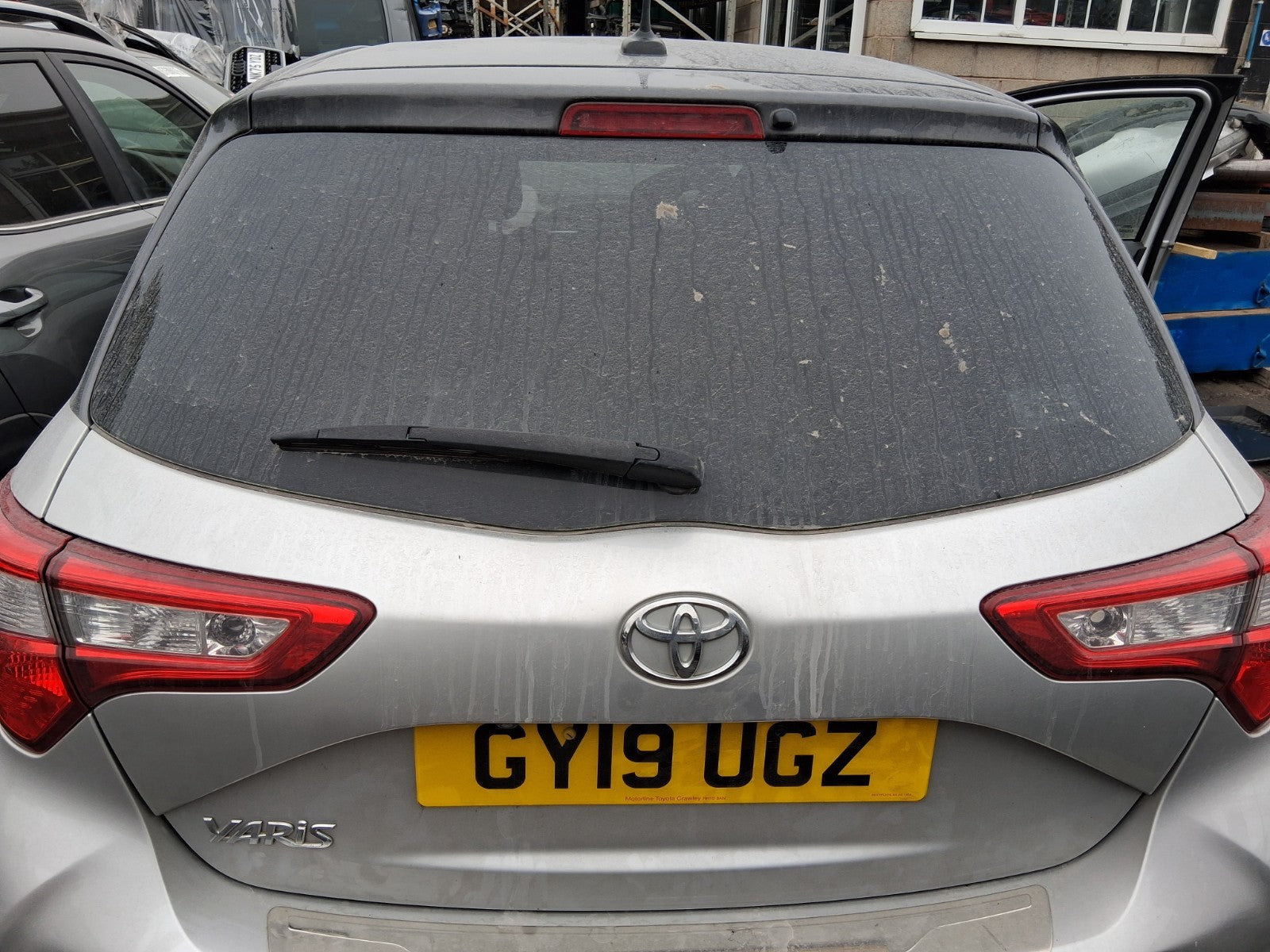 TOYOTA YARIS MK3 2019 5 DOOR REAR BARE TAILGATE BOOTLID SILVER 2SN