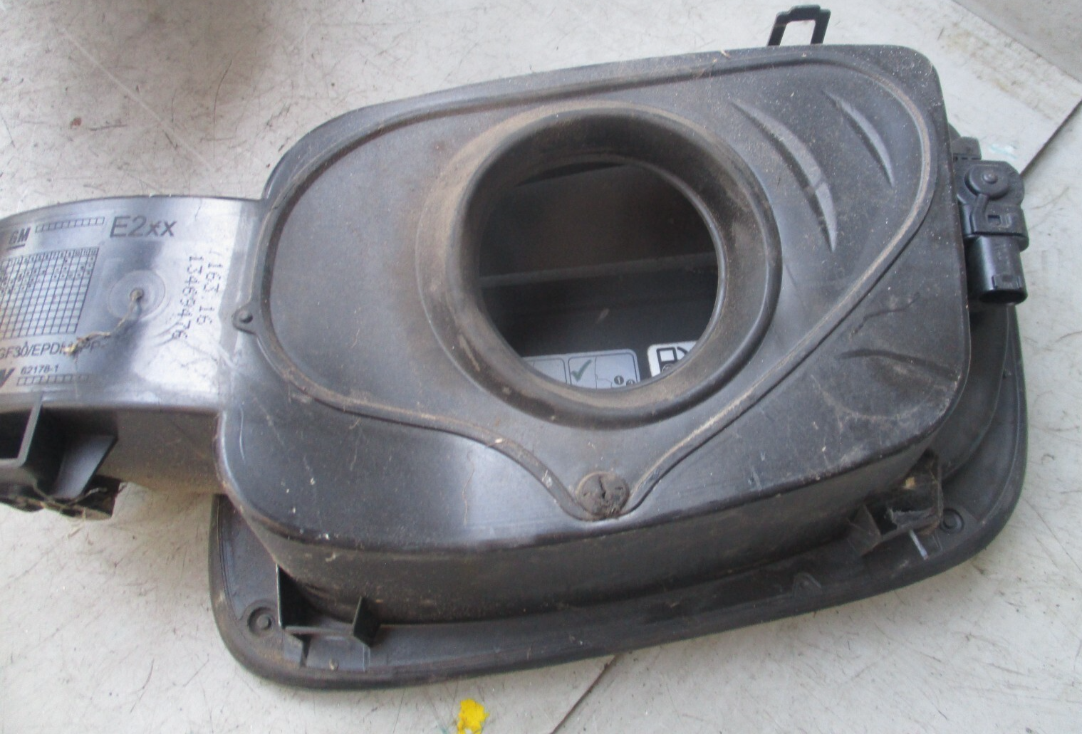 VAUXHALL INSIGNIA 2019 FUEL PETROL FLAP DOOR COVER GREY