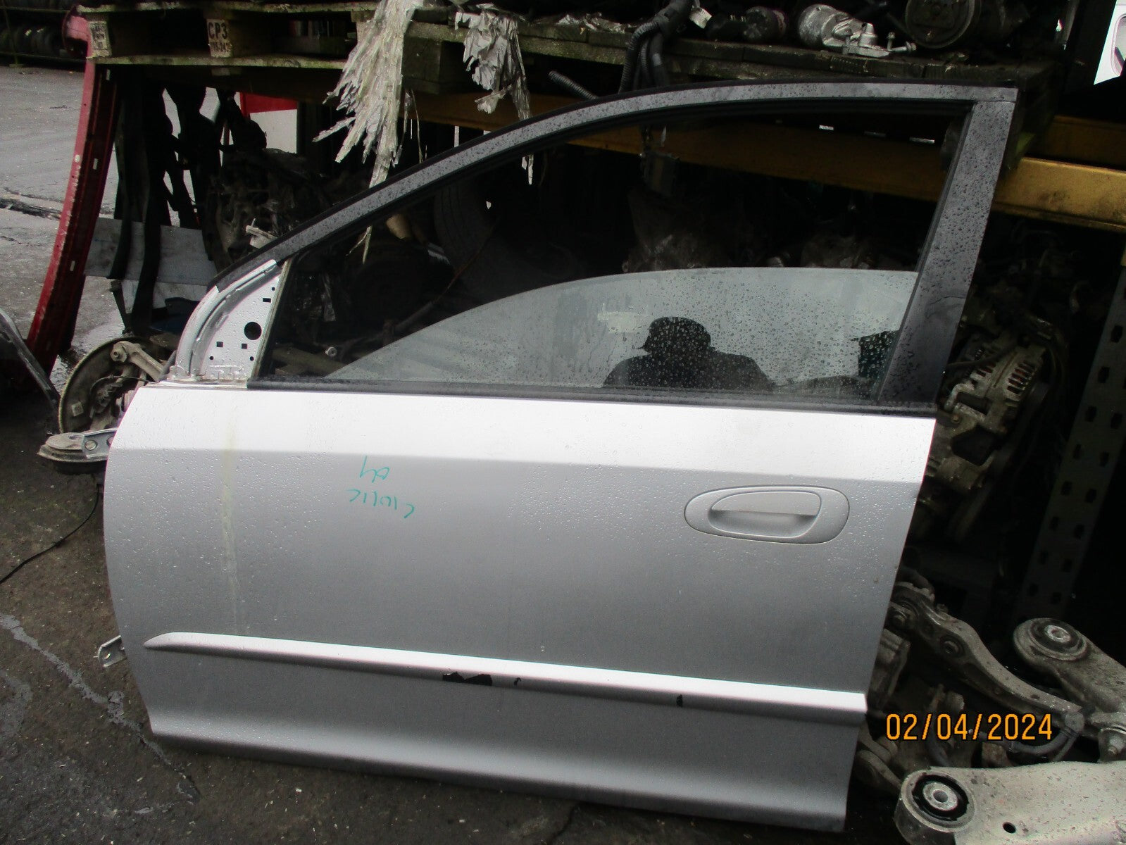2004 HONDA CIVIC MK7 HATCH NSF PASSENGER SIDE FRONT DOOR COMPLETE SILVER NH623M