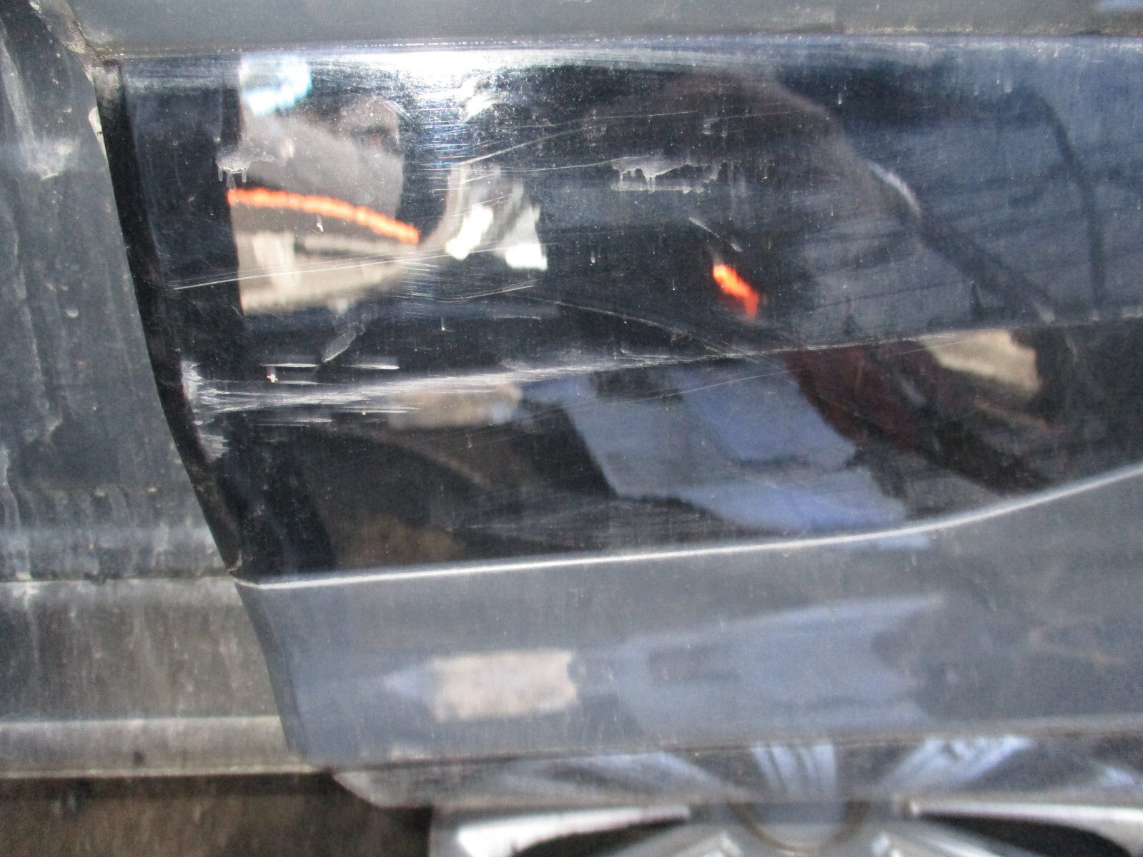 2023 KIA SPORTAGE MK5 NSR PASSENGER SIDE REAR LOWER DOOR MOULDING TRIM GREY