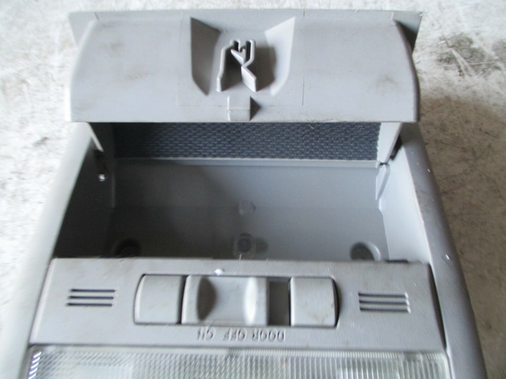 TOYOTA PRIUS 2005 XW20 FRONT INTERIOR ROOF READING LIGHT