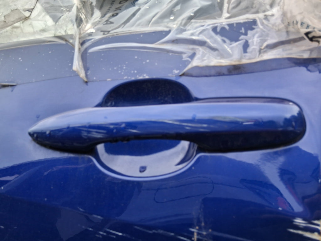 2023 TOYOTA YARIS MK4 NSF PASSENGER SIDE FRONT LEFT EXTERIOR DOOR HANDLE BLUE
