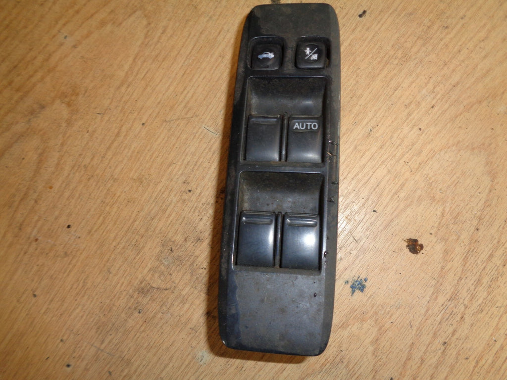 NISSAN PRIMERA 2004 P12 DRIVER SIDE 4 WAY ELECTRIC WINDOW SWITCH UNIT 25401AV660