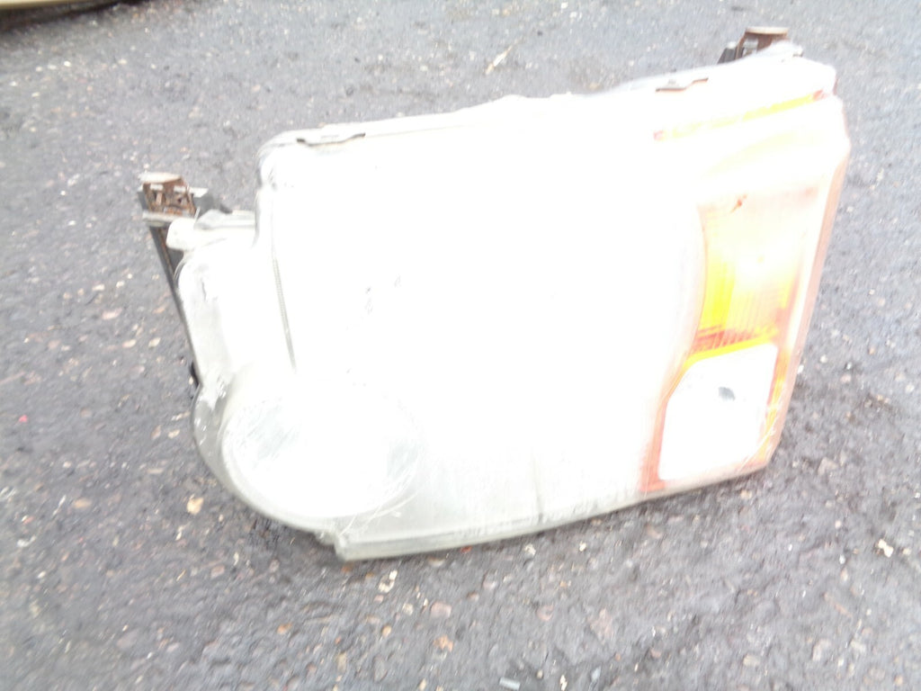 LAND ROVER DISCOVERY 3 N/S PASSENGER SIDE HEADLIGHT XBC500052