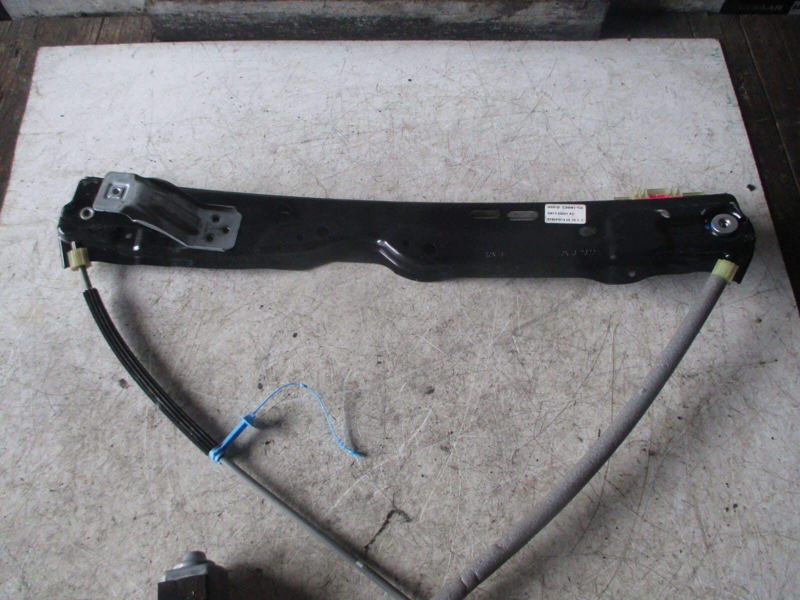 JAGUAR XE 2016 NSF PASSENGER FRONT WINDOW MOTOR REGULATOR GX7323201AC