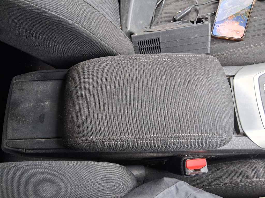 2015 PEUGEOT 308 MK2 ESTATE CENTRE CONSOLE ARM REST COMPLETE