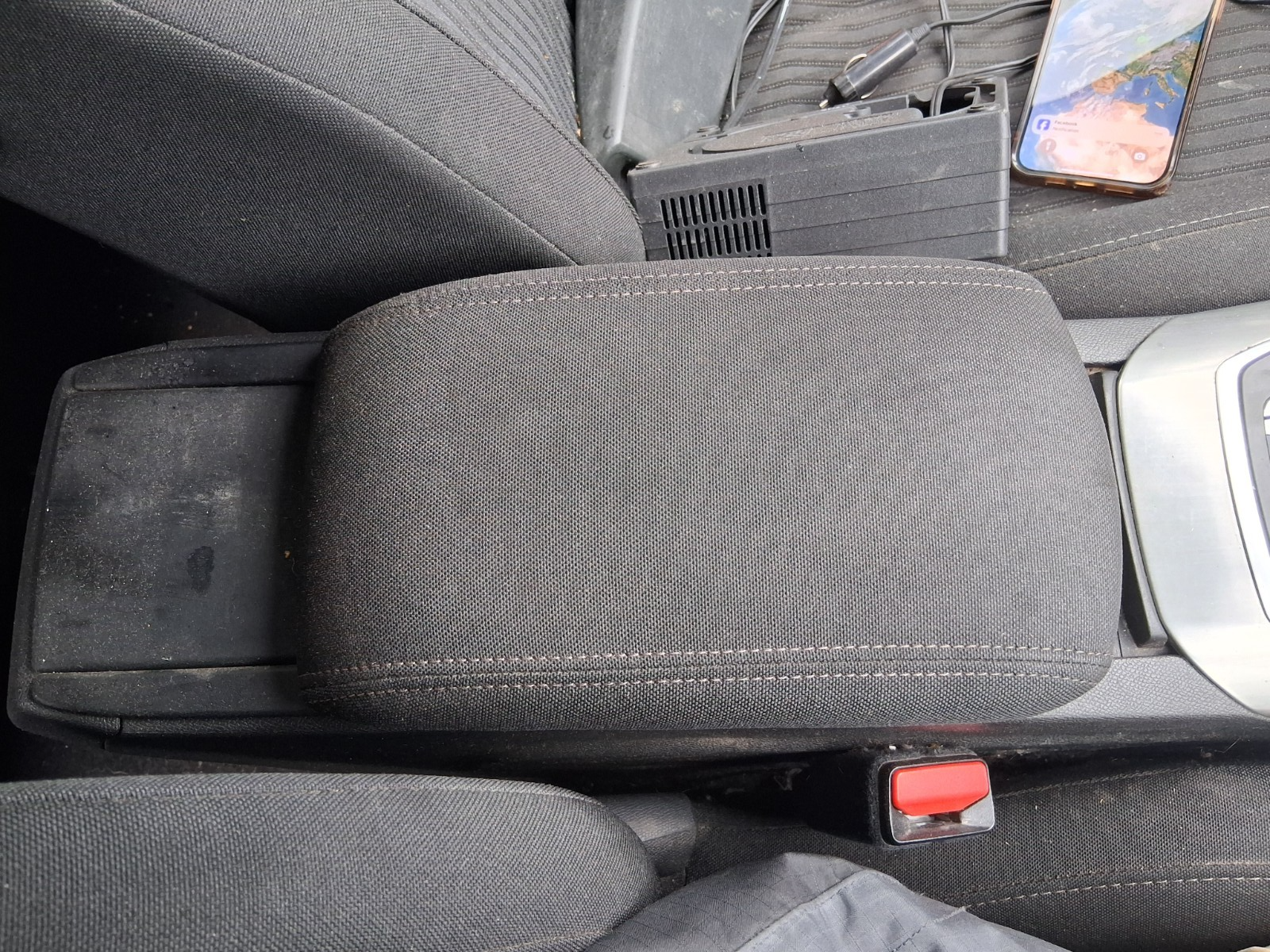 2015 PEUGEOT 308 MK2 ESTATE CENTRE CONSOLE ARM REST COMPLETE