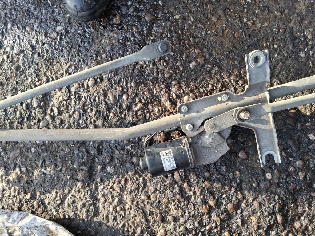 2007 MERCEDES BENZ VITO W639 FRONT WINDSCREEN WIPER MOTOR LINKAGE A6398200040
