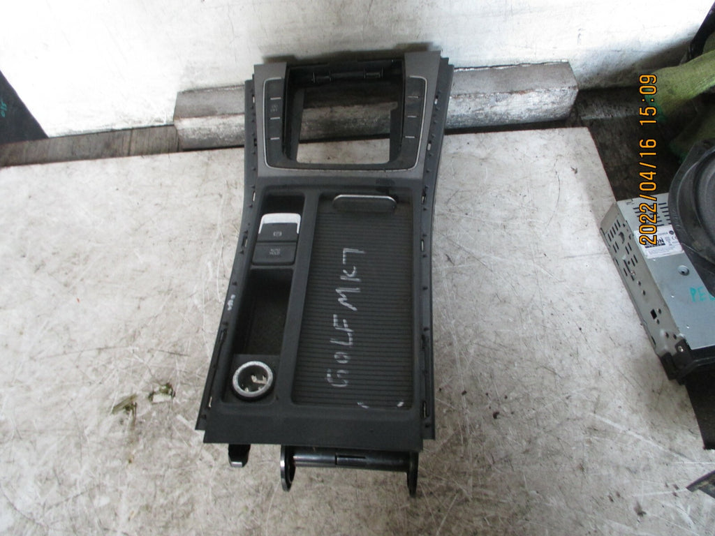 VW VOLKSWAGEN GOLF 2018 MK7 CENTRE CONSOLE CUP HOLDERS SWITCHES 5G2863245