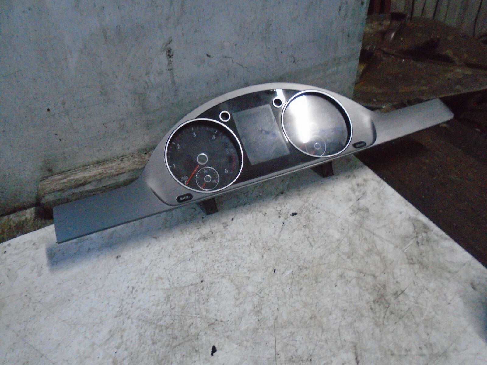 VW VOLKSWAGEN PASSAT 2014 B7 2.0 DIESEL SPEEDOMETER INSTRUMENT CLUSTER 3AA920970