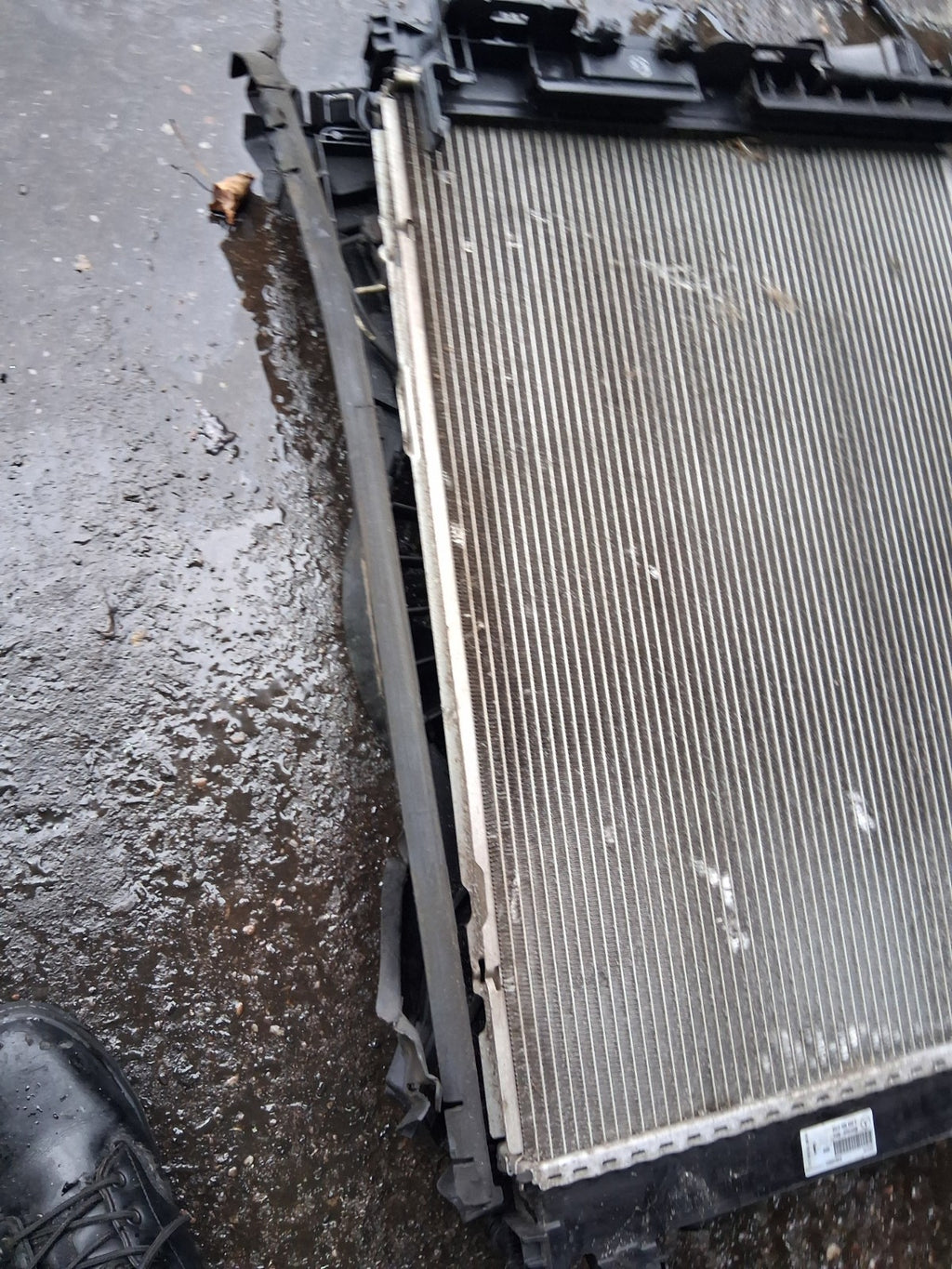 2009 MERCEDES BENZ C CLASS W204 RADIATOR PACK A0995002703