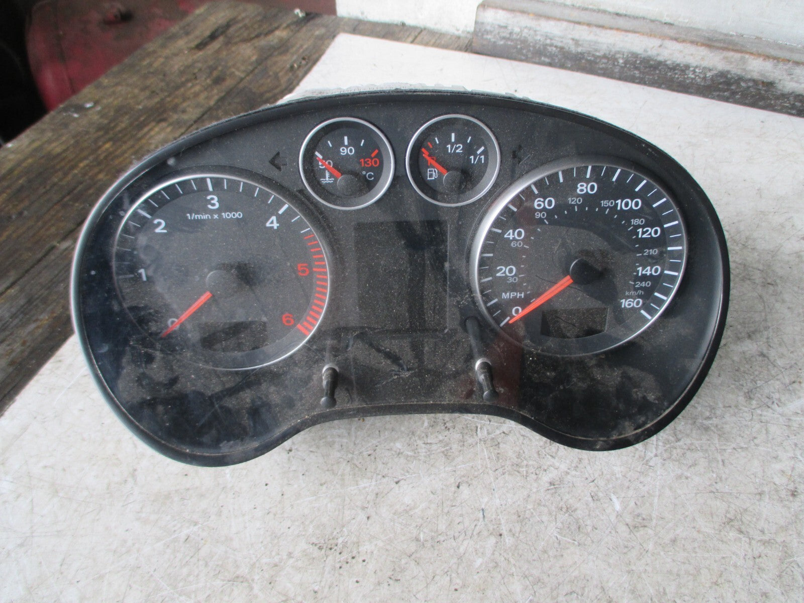 AUDI A3 8P 2005 SPEEDOMETER CLUSTER INSTRUMENT CLOCK 8P09209818